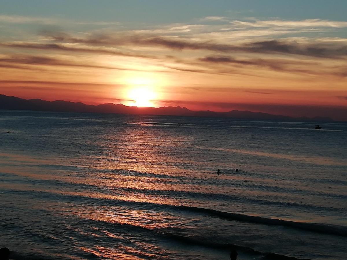 Fabiene Familyholidays Cefalu Bagian luar foto