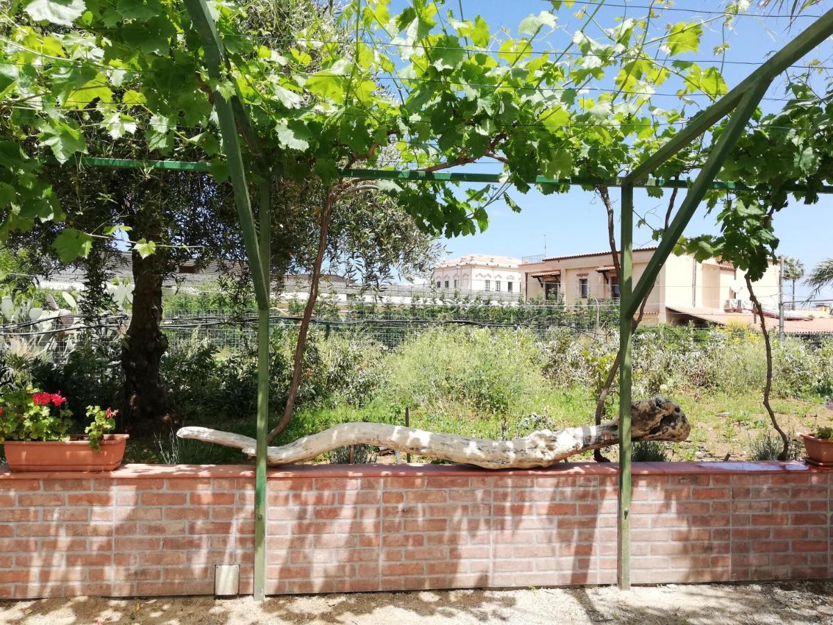 Fabiene Familyholidays Cefalu Bagian luar foto