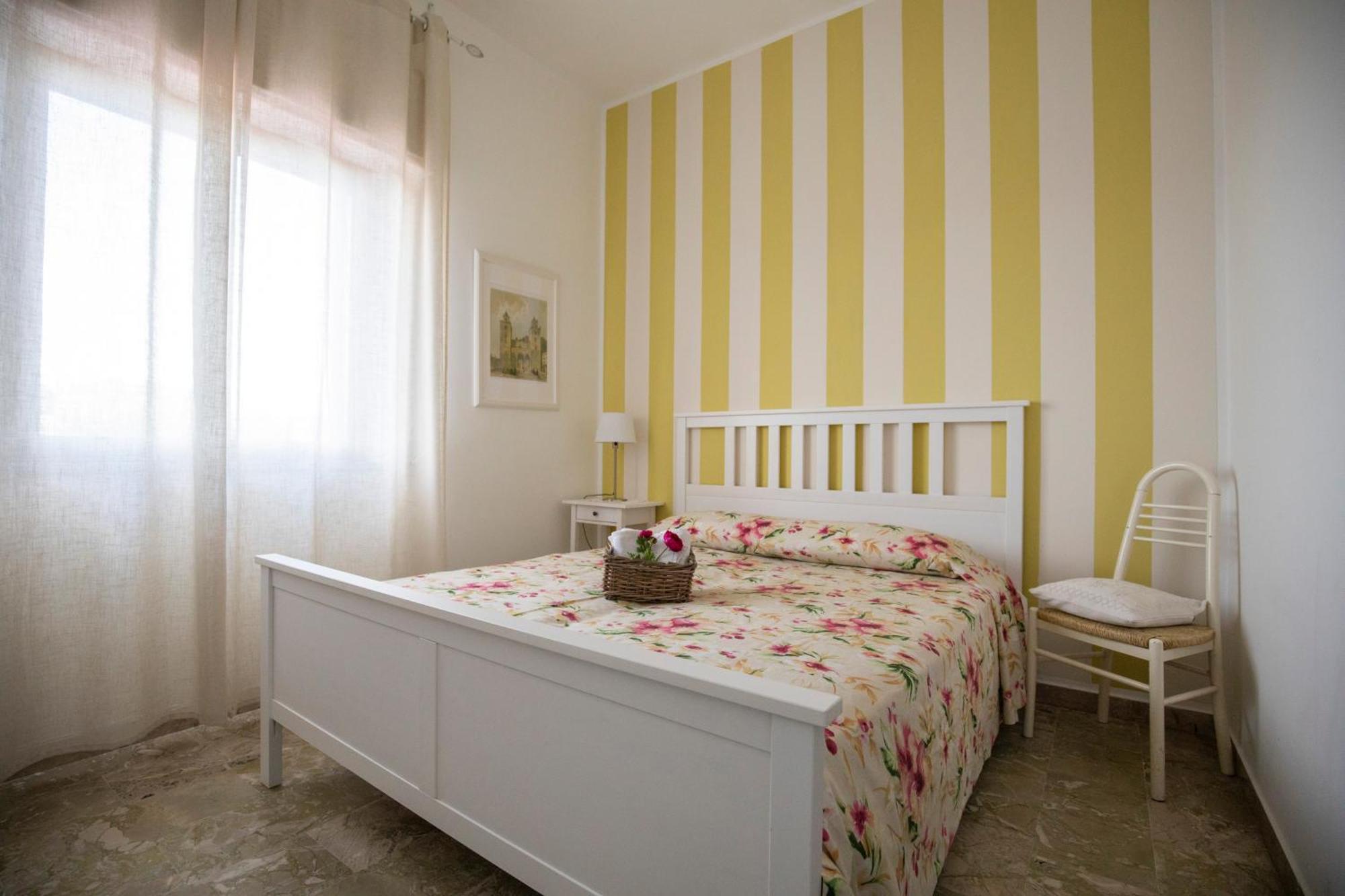 Fabiene Familyholidays Cefalu Bagian luar foto